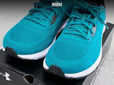 Кроссовки Under Armour Hovr Sonic 5 Изумрудно-зеленый (Emerald-green).