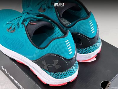 Кроссовки Under Armour Hovr Sonic 5 Изумрудно-зеленый (Emerald-green).