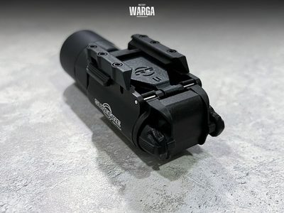 Тактический фонарь SureFire X300U Черный (Black)